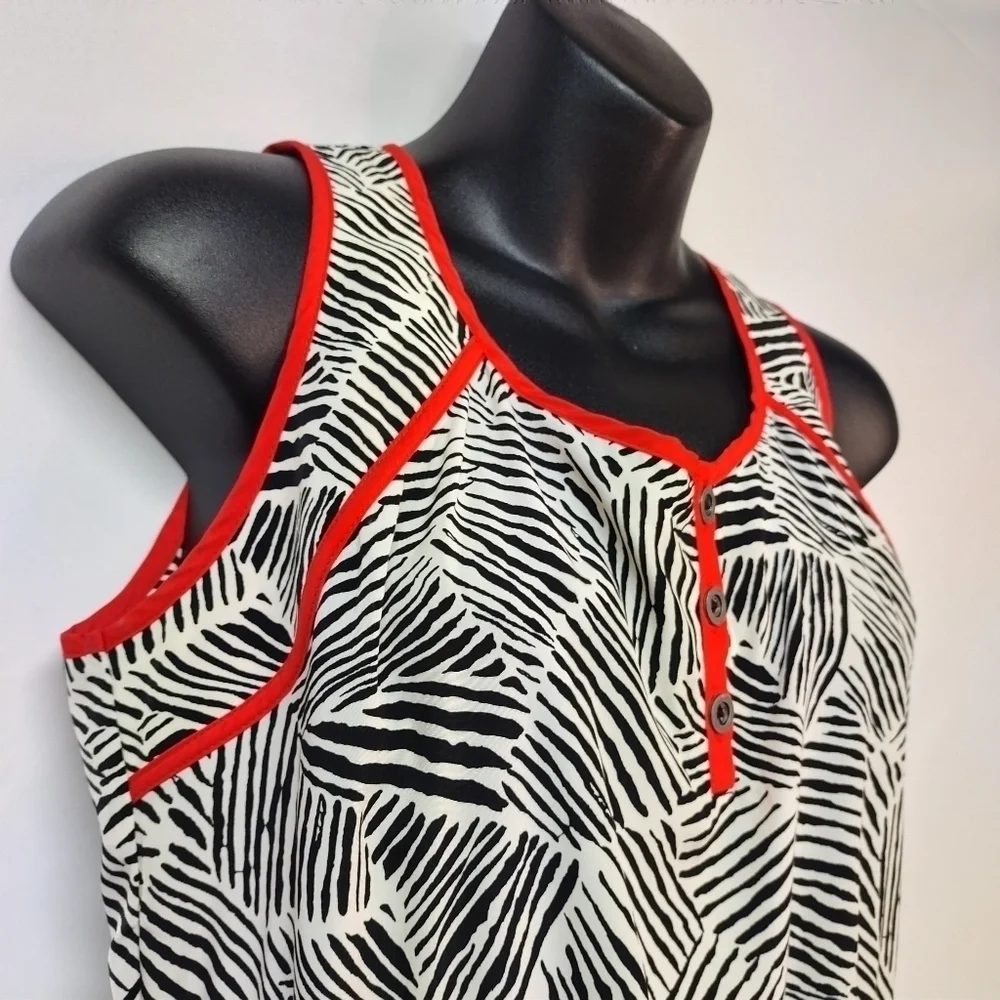 AGB Petite Women's Black White Sleeveless Dress Size PM - Picture 6 of 11